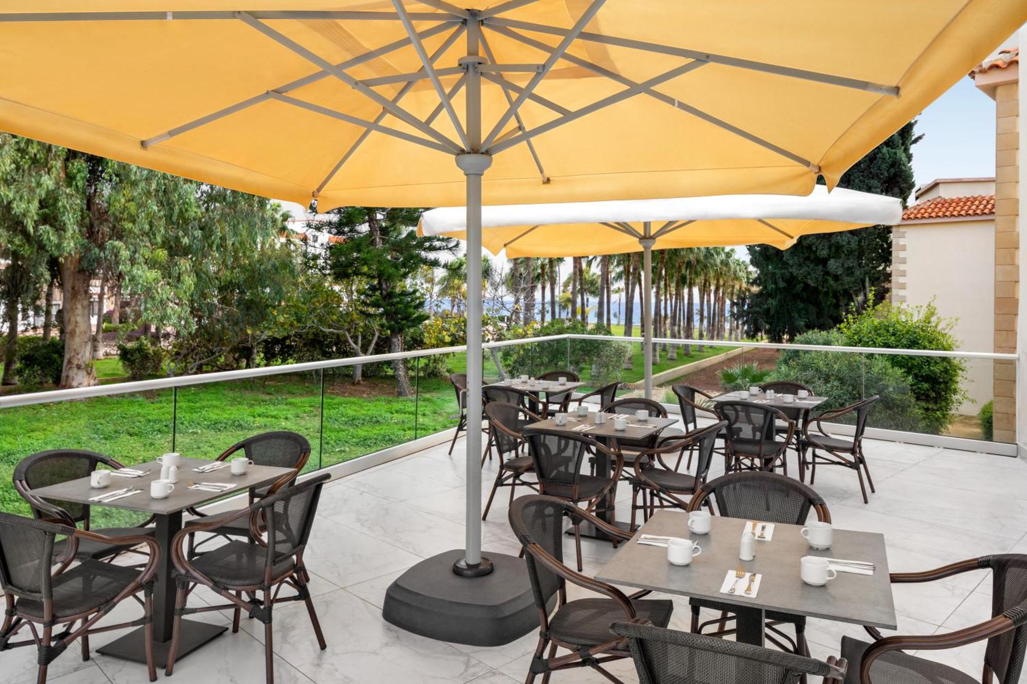 Ramada Hotel & Suites By Wyndham Ayía Nápa Extérieur photo